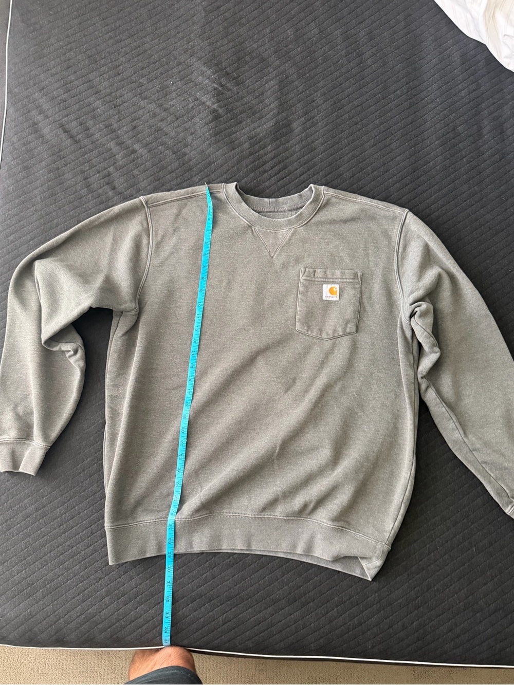 Men’s grey Carhartt pull over crew neck sweatshirt mens sweater size large